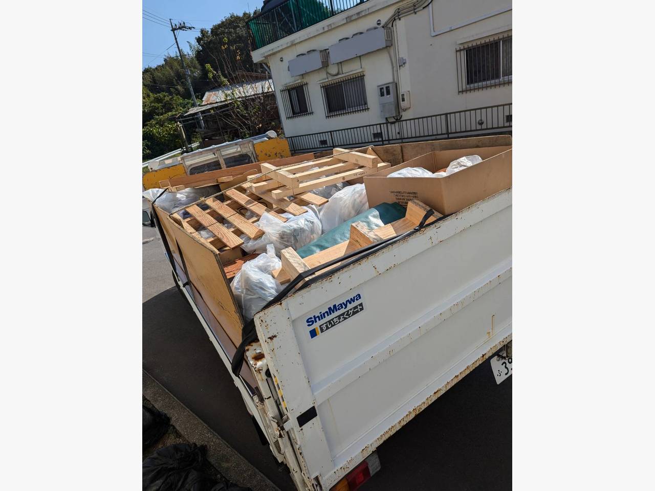 東広島市西条町に倉庫整理の際に出た不用品回収に行きました☆の施工後画像